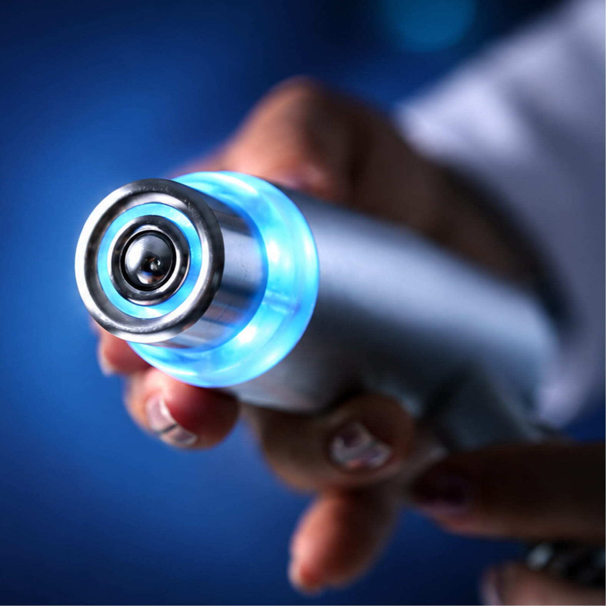 Zemits DermeLuxx Ultra — blue light therapy tip